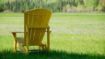 What Color Adirondack Chair Should I Get?